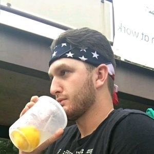 Meet your Posher, Justin